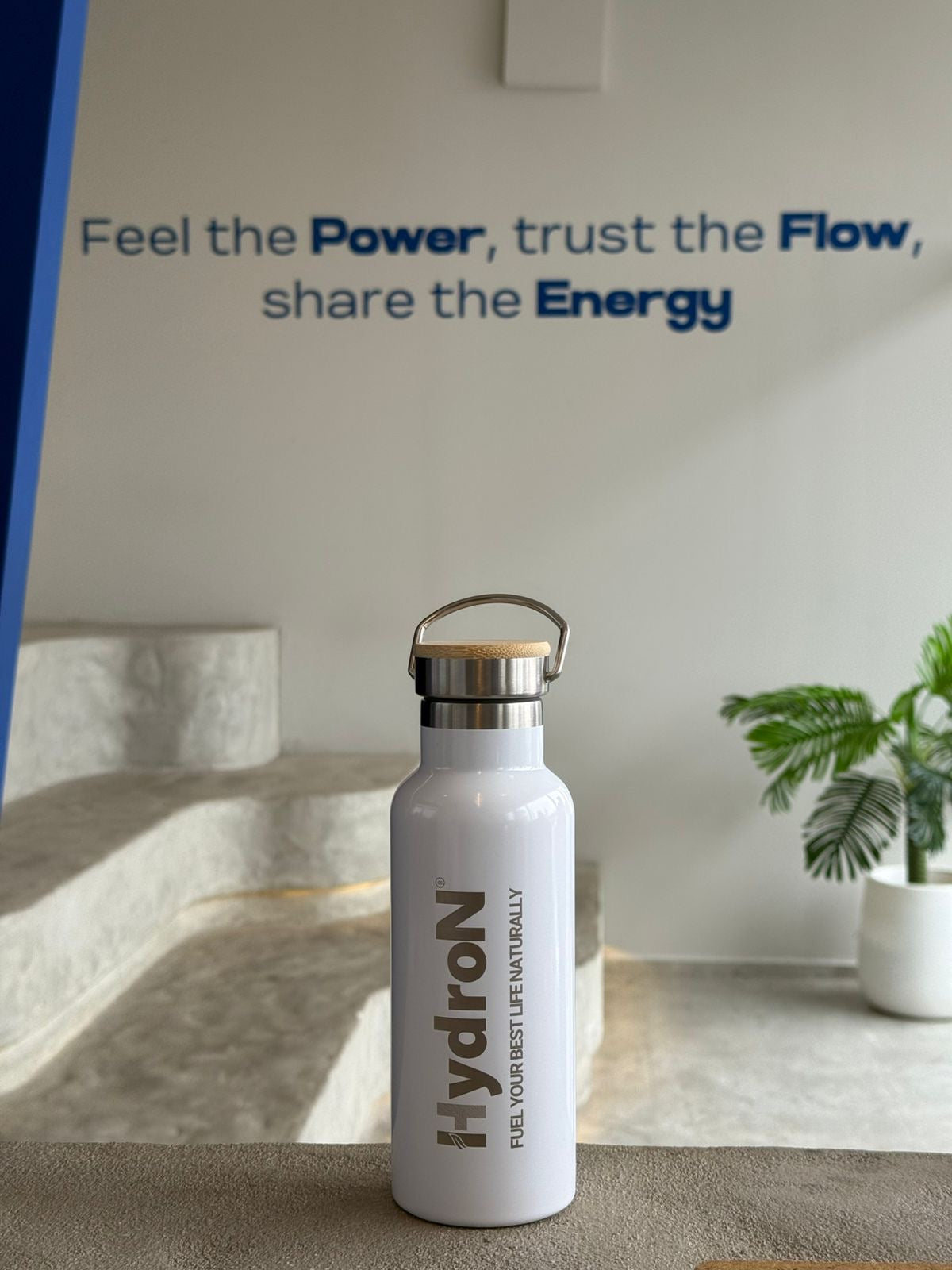 HydroN: Insulated Bottle
